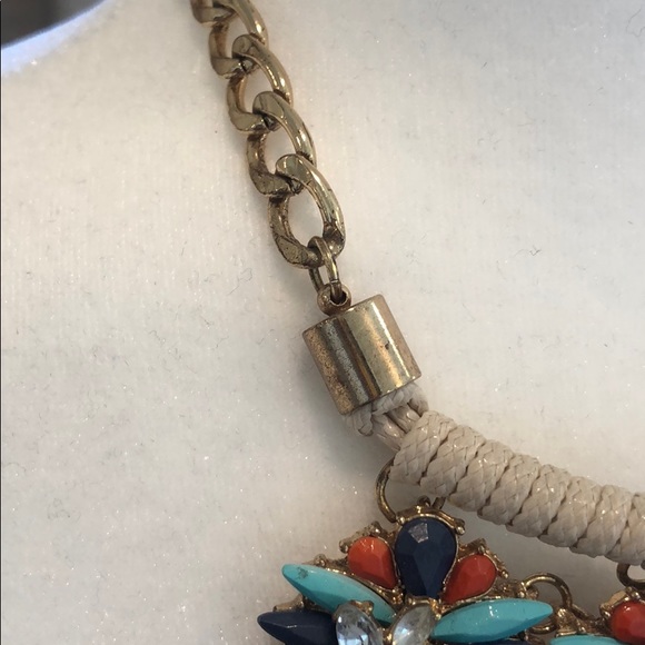 Multicolored necklace - Picture 3 of 4